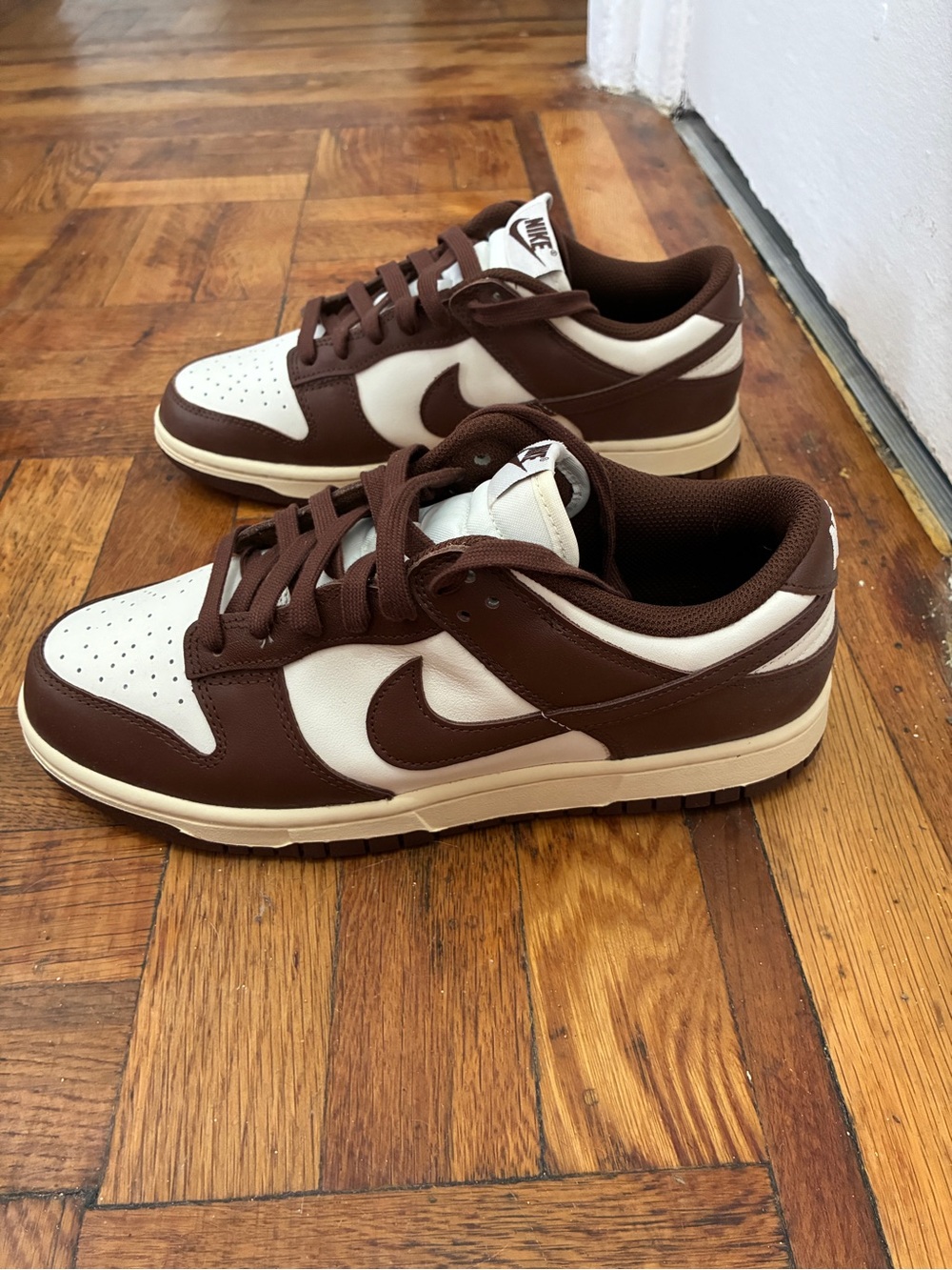 👟Nike Women’s Dunk Low - Brown and White